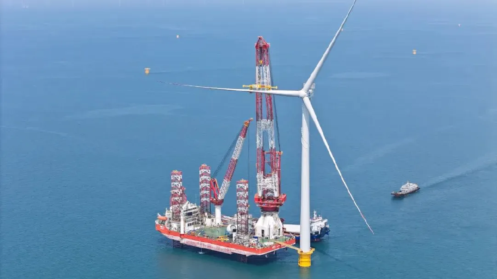 精銦海工雙平臺(tái)“合力攻堅(jiān)”，申能海南CZ2海上風(fēng)電示范項(xiàng)目主體工程順利完工